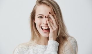 What Your Nail Color Says About You