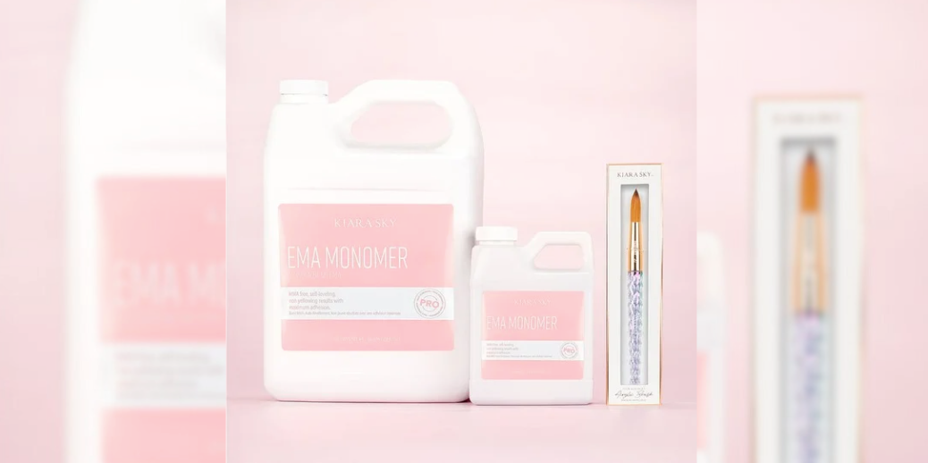 How Much Liquid Monomer Should I Use for Acrylic Nails?