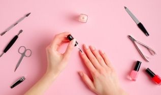 The Ultimate Guide to Building Your Nail Kit