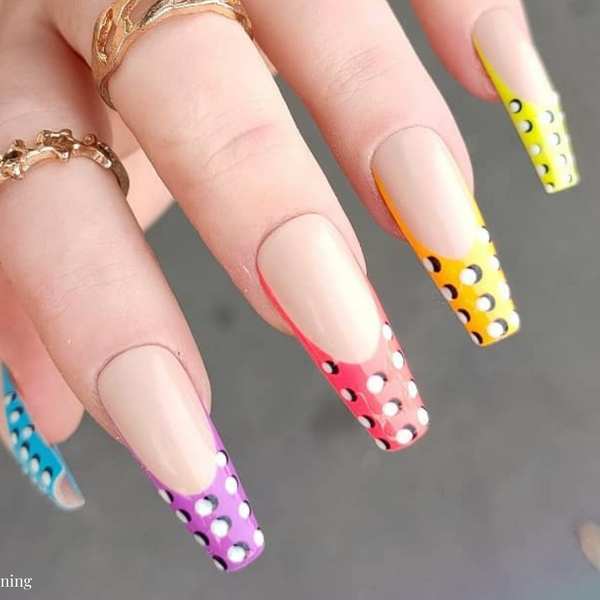 11 Must Try Polka Dot Nail Art Designs | Nail Designs