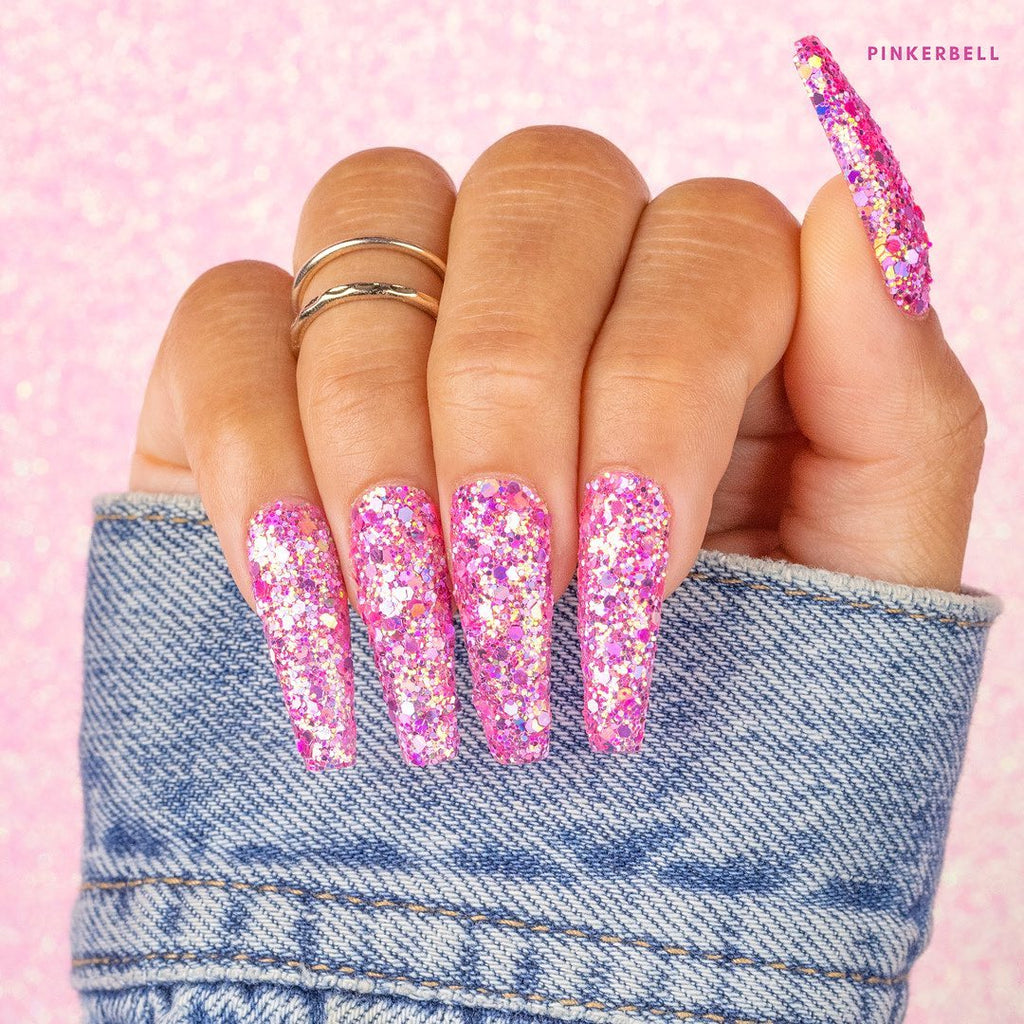 14 examples of pink glitter nails that'll make you smile