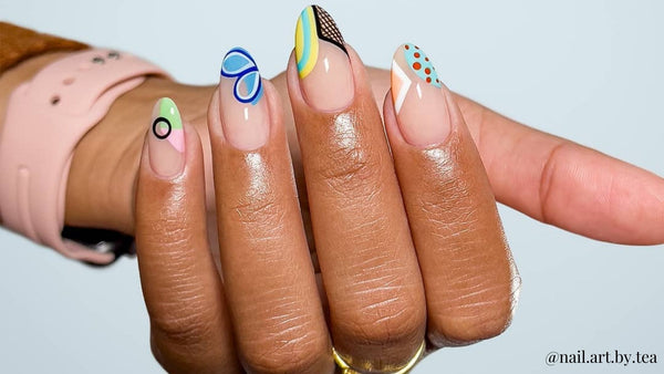 abstract almond shaped nails