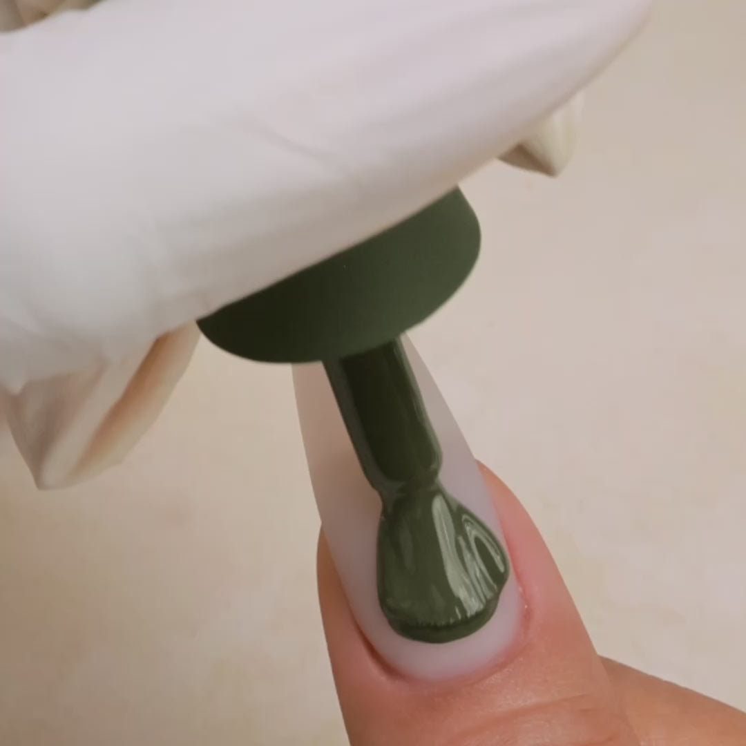 Kiara Sky Gel Pro In The Greentime HFG119 Gel Polish swatch