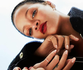 Celebrity nails Rihanna wearing Kiara Sky Nails