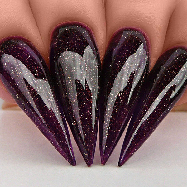 G482 Stiletto Nails