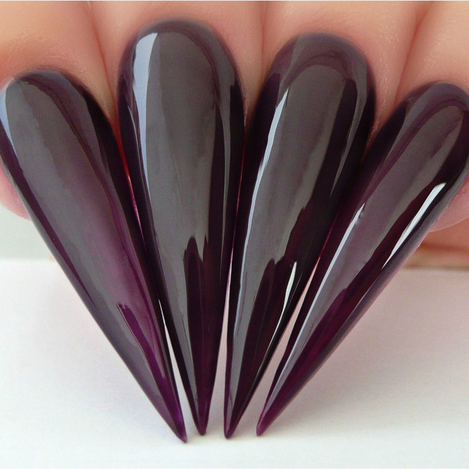 G629 Stiletto Nails