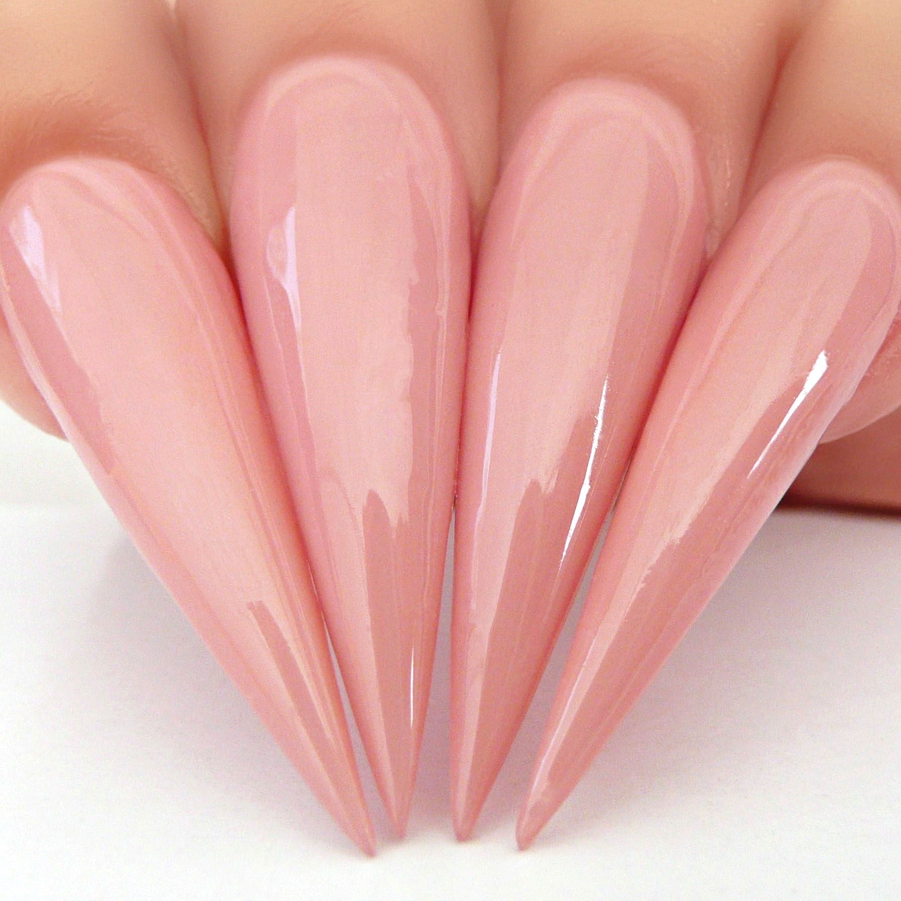 D632 Stiletto Nails
