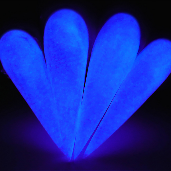 DG119 Glowing Stiletto Nails