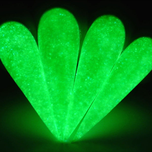 DG114 Glowing Stiletto Nails