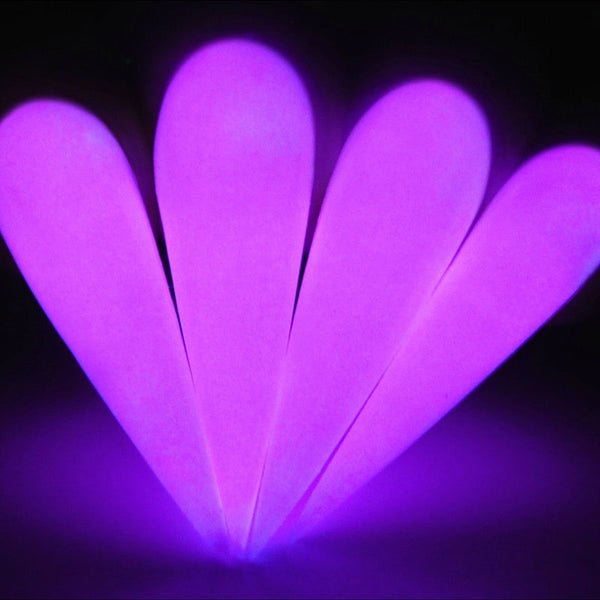 DG127 Glowing Stiletto Nails
