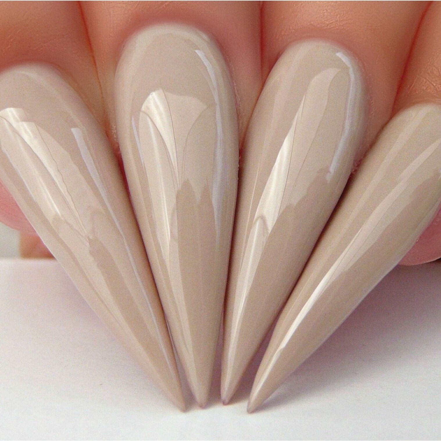 G583 Stiletto Nails