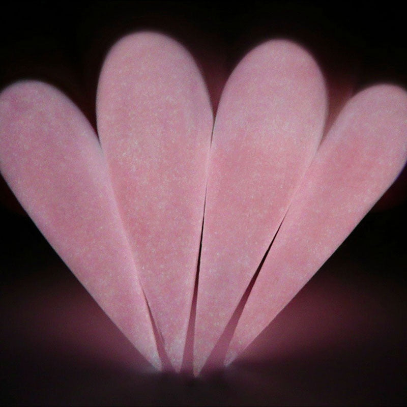 DG136 Glowing Stiletto Nails
