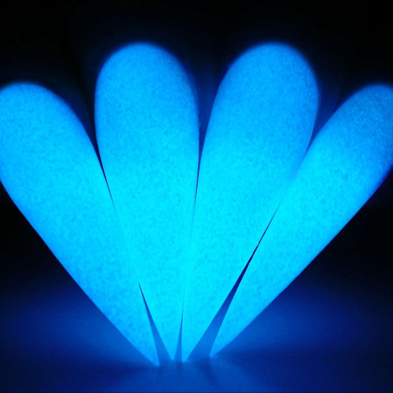 DG141 Glowing Stiletto Nails