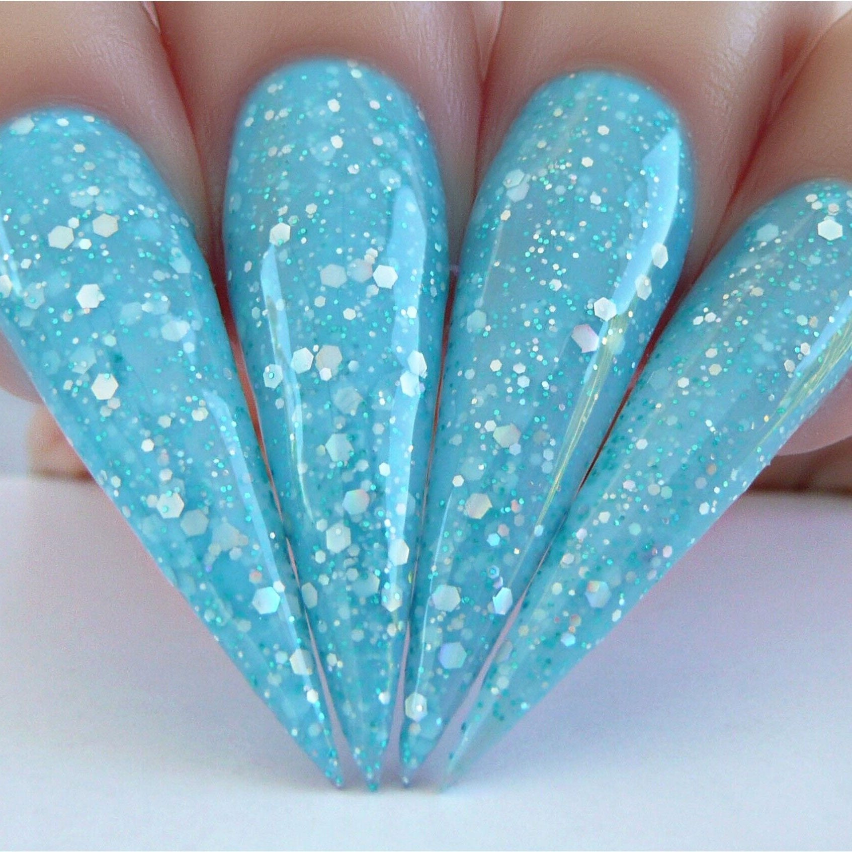 D619 Stiletto Nails