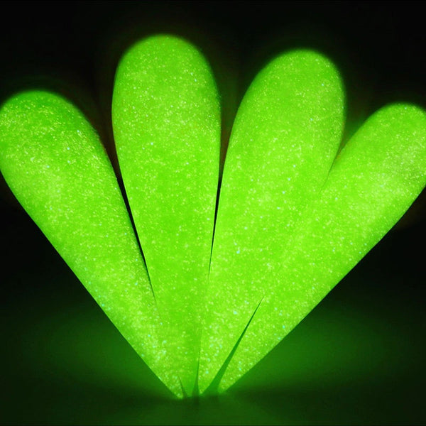 DG112 Glowing Stiletto Nails